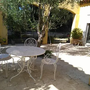 Bed & Breakfast Chambres De La Terre Blanche, Sanary-sur-Mer